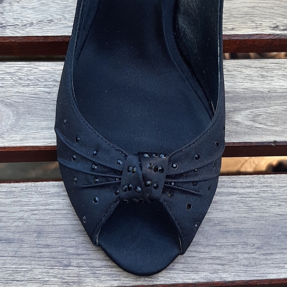 Nina Peep Toe Heels/Pumps - Picture 4 of 8